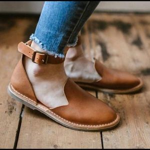 Brown size 8 women’s shoe